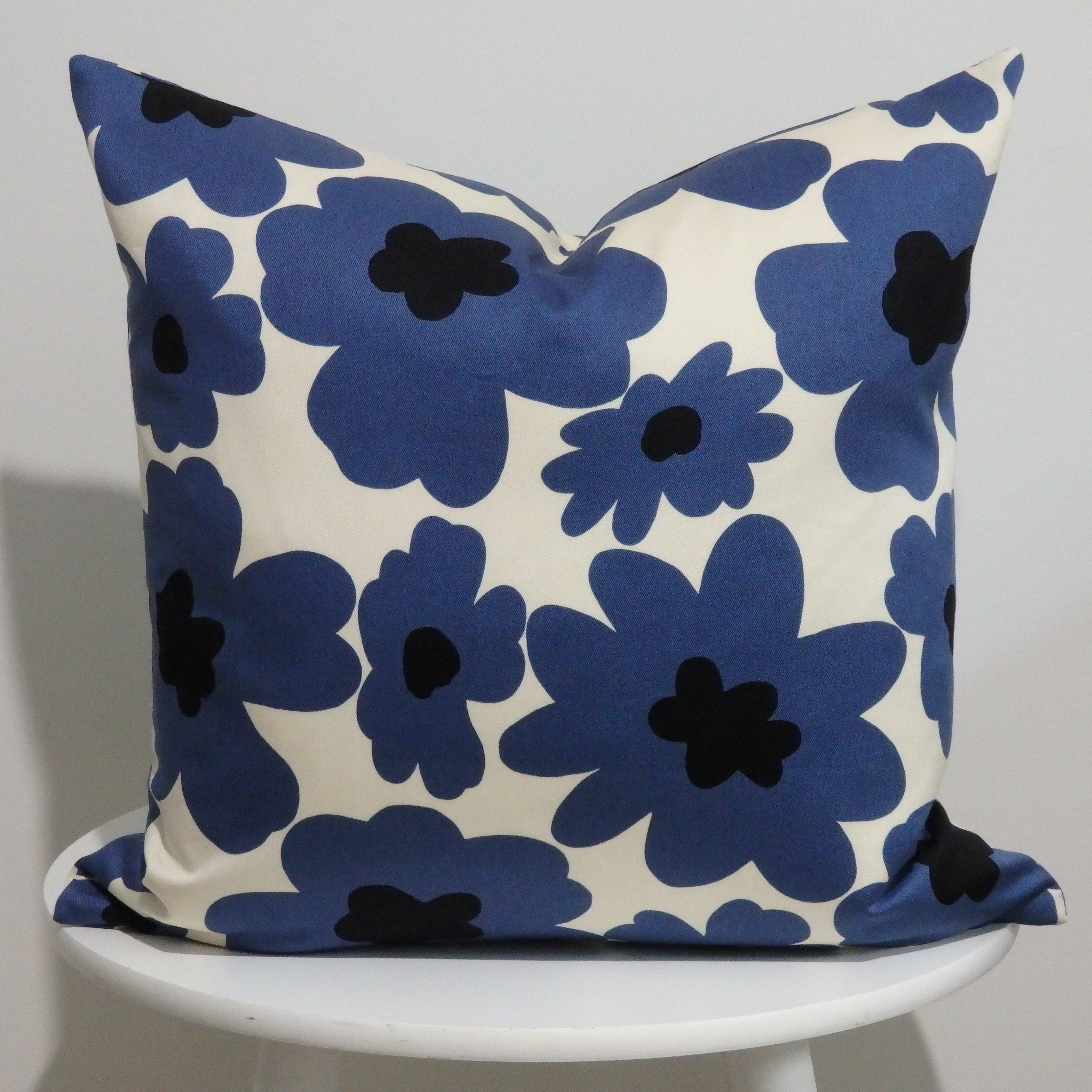 Blue Nordic Flower Cushion Cover